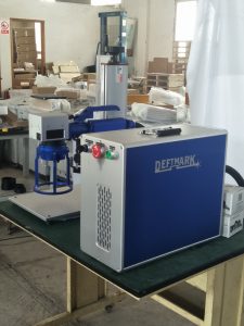 Deftmark™ 50W Handheld Split-type Raycus Fiber Laser Engraving Machine